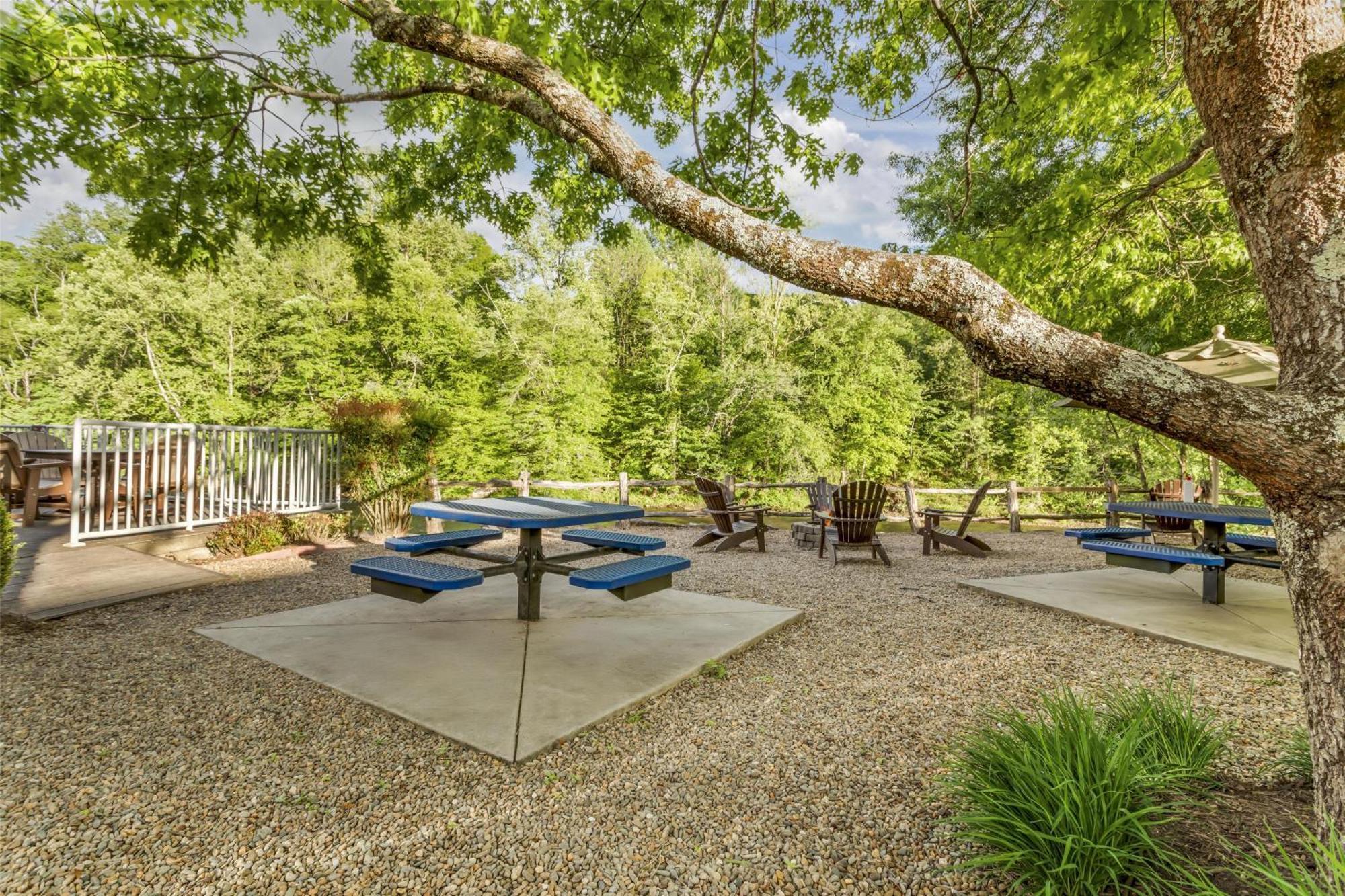 Best Western Plus River Escape Sylva / Dillsboro Exterior foto